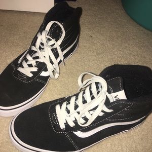 High top black vans